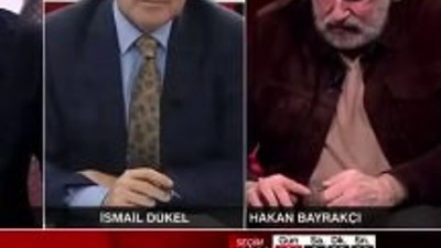 Canlı yayında tırnak kesti. CNN Türk’te mide bulundıran anlar