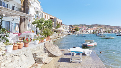 İzmir Foça’da icradan satılık tarla