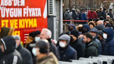 Ankara Büyükşehir’in ucuz et satışında uzun kuyruklar oluşmuştu. İlk gün 2 tondan fazla et satıldı