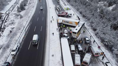 Anadolu Otoyolu'nda zincirleme kaza. Yaralılar var