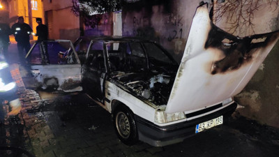 Şanlıurfa’da otomobil alev alev yandı (03 Şubat 2023)