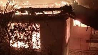 Antalya'da gecekonduda yangın: 2 kişi öldü