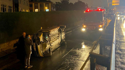 İstanbul Fatih'te devrilen otomobildeki 1 kişi yaralandı