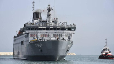 Depremde yaralananları TCG İskenderun taşıyacak