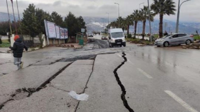 Deprem hastane yolunu böyle ayırdı