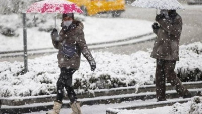 Kar kuvvetli geliyor. Saat belli oldu
