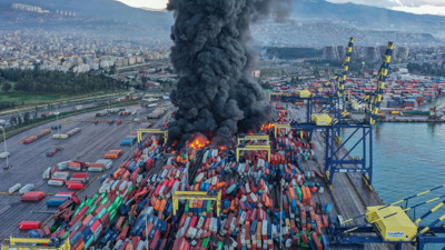 İskenderun Limanı iki gündür yanıyor kimse müdahale etmiyor. Erdoğan 'herkes görevinin başında' dedi ama...