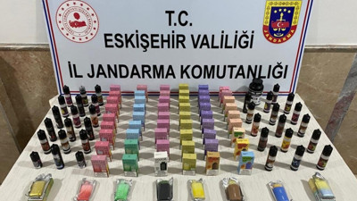 Şüpheli şahıs üzerindeki kaçak sigarayla suçüstü yakalandı