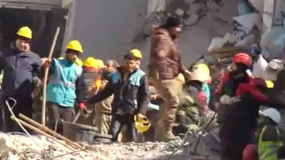 Can kurtarırken depremle sarsıldılar