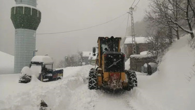 Kastamonu’da kar yağışı sebebiyle 480 köy yolu ulaşıma kapandı