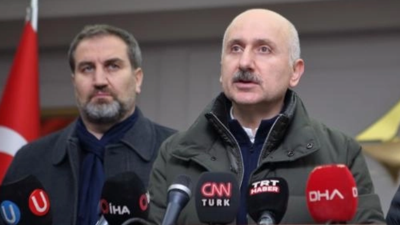 Karaismailoğlu: Hatay Havalimanı'nı biz onarıyoruz. 'Bilgisiz' Kılıçdaroğlu'nu kale almayınız