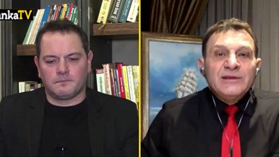 Türker Ertürk kararname üzerinden liyakatsiz atamaları eleştirdi. Bayrak yas için yarıya çekilmez indirilir