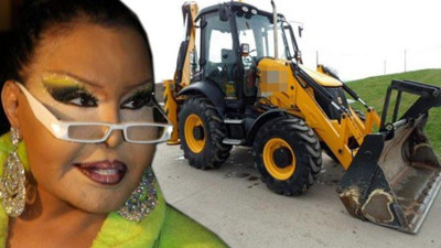 Bülent Ersoy deprem bölgesine 5 adet iş makinesi bağışladı