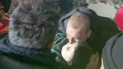 Yavuz, elinde kumbarasıyla 91 saat sonra kurtarıldı