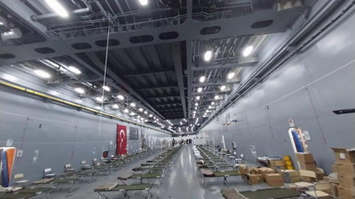 TCG Bayraktar ve TCG Sancaktar gemileri hastane oldu