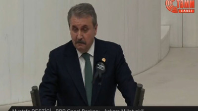 İmar affı için teklif veren Destici depremde ölenler için Meclis'te ağladı. Teklifini hala geri çekmedi