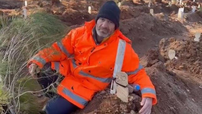 Enkaz altındaki kızının elini hiç bırakmayan baba konuştu: Prensesimi kurtarmak için ellerimle kazdım