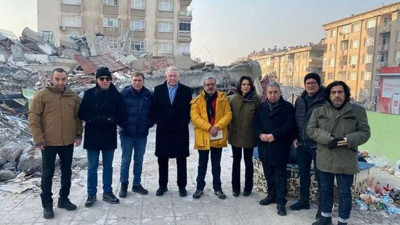 TV100'den 'Birlikte güçlüyüz' mesajı. Tüm gün deprem bölgesinden yayın yapan tek kanal TV100 oldu