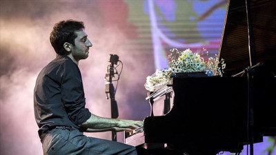 Dünyaca ünlü piyanistten AHBAP paylaşımı