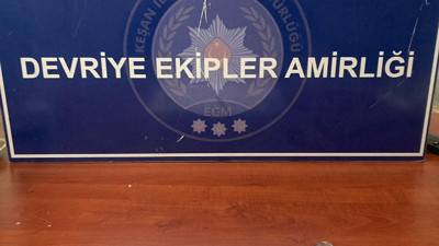 Şüpheli şahsın üzerinden çok sayıda uyuşturucu madde çıktı (12 Şubat 2023)