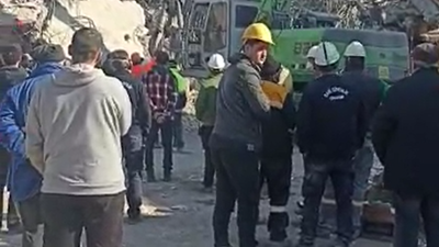 Neden enkaz başında gelenler işini yarım bırakıp gidiyor? Enkaz altında 2 Asteğmen var