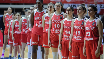 Milliler Arnavutluk'a fark attı
