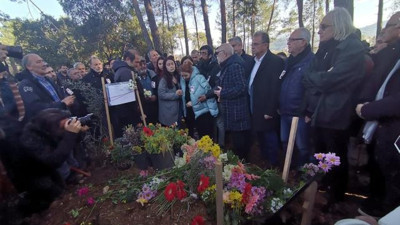 Oyuncu Orhan Aydın'ın kızı Eylem son yolculuğuna uğurlandı