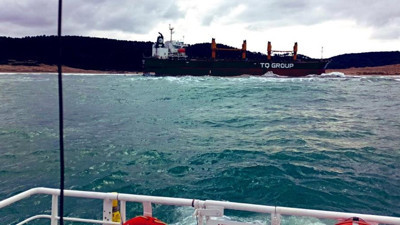 Yük gemisi 7 gün sonra yüzdü