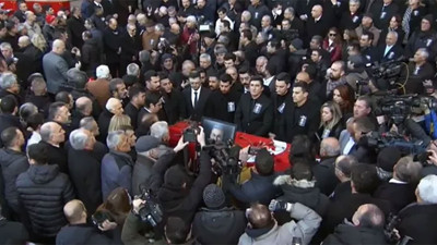 Deniz Baykal'a veda. CHP Genel Merkezi'nde tören düzenlendi