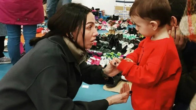 Birce Akalay'dan Bodrum'da depremzedelere yardım kampanyasına destek