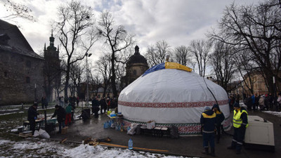Depremzedeler için kurulacak 'yurtlar' yola çıktı