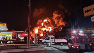 Lastik bayisinde yangın