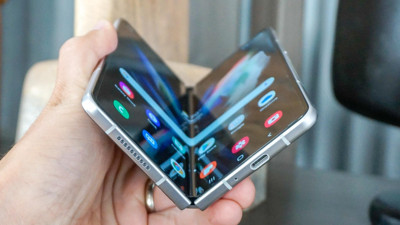 Galaxy Z Fold 3'lerin ekranında can sıkan sorunlar oluştu