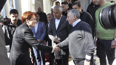 Çebi deprem bölgesinde Meral Akşener ve Zeydan Karalar'la görüştü