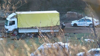 Kamyon kasasından onlarca ceset çıktı