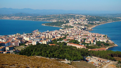 Sinop Merkez’de icradan satılık kargir ev ve arsası