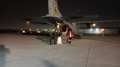 Arama kurtarma çalışmalarına katılan 32 itfaiyeci İstanbul'a döndü