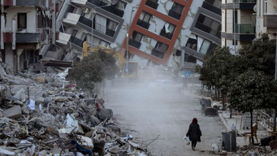 Depremlerde can kaybı 41 bin 20'ye yükseldi