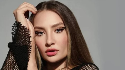 Şarkıcı Irmak Arıcı: Ahlak erozyonu yaşayana selam yok. Yaşanan deprem felaketi sonrası yapılan paylaşımlara tepki gösterdi