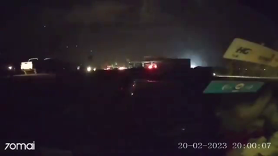 Depremden yine gökyüzünde mavi ışıklar belirdi. Garip ışıkları herkes gördü