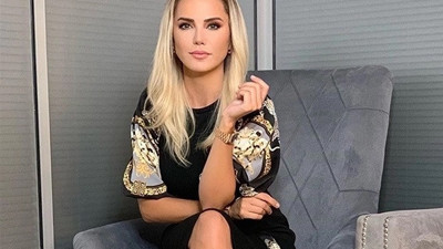 Ece Erken deprem çantası hazırladı. Uyarıları dikkate aldı