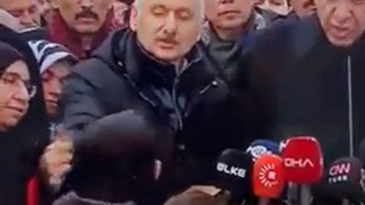 Depremin ilk günlerinde bölgeye grand tuvalet giden AKP’liler göze girmek için 1 haftadır tıraşsız dolaşıyor