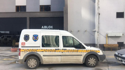 Emekli polis memuru yeğenini öldürdü