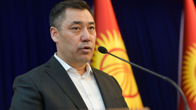 Kırgızistan Cumhurbaşkan, deprem bölgesinde çalışan ülkesinin arama kurtarma ekibine teşekkür etti