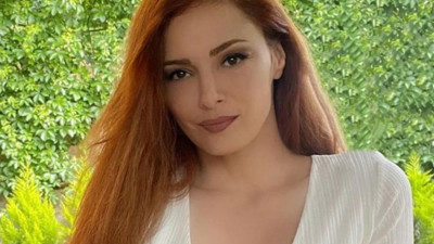 Mine Tugay kız kardeşimdi dediği arkadaşı için paylaştı. Eylem Şafak Aydın depremde hayatını kaybetmişti