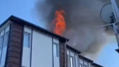 Depremzedelerin kaldığı pansiyonda yangın