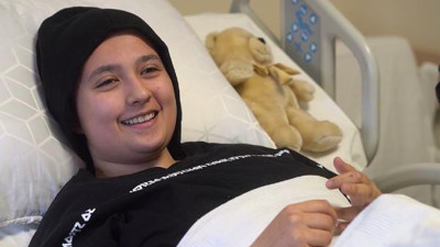 Cumhurbaşkanı Erdoğan, 248'inci saatte enkazdan kurtarılan Aleyna'yı hastanede ziyaret etti