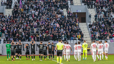 Depremzedelere destek maçında 7 gol çıktı