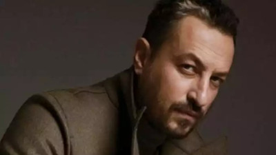 Ünlü oyuncu Onur Saylak siyasete atıldı. İlk kutlayan hangi Milletvekili oldu?