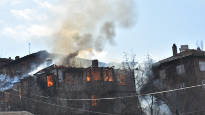 Sobadan çıkan yangın evdeki tüplerin patlamasına neden oldu